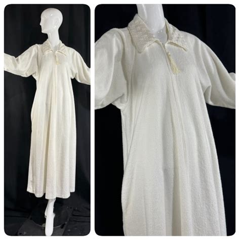 Vintage Christian Dior Caftan Robe Housecoat Loungewear M